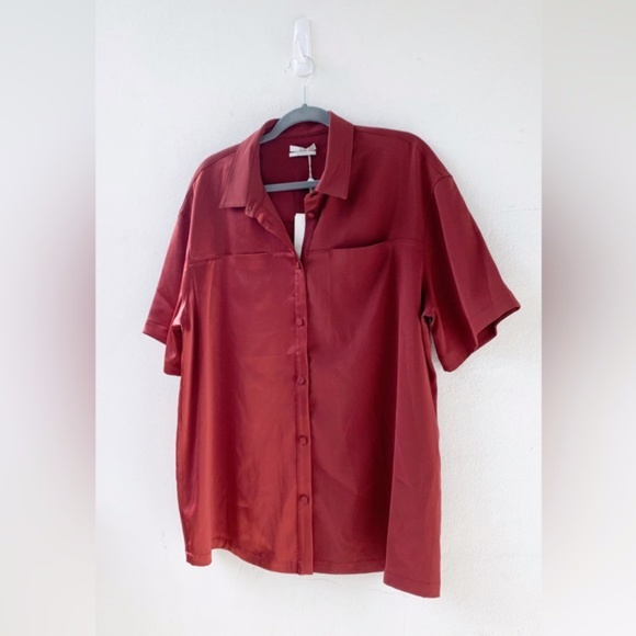 CO Collection Bordeaux Satin Chiffon Button-Up Blouse Neiman Marcus XXL NWT - Picture 2 of 7